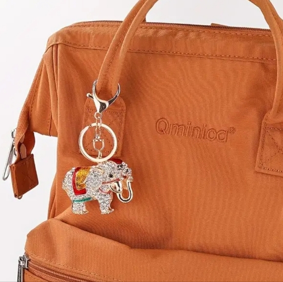 NEW! Exquisite Rhinestone Elephant Keychain Purse Charm ~ Gift 🎁 Exotic India - Picture 4 of 4